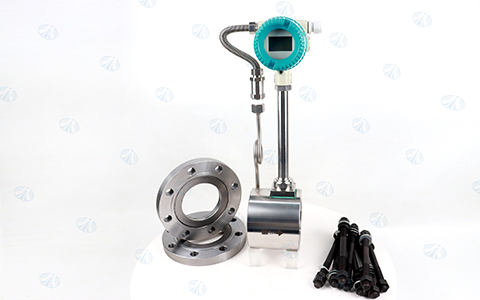 夾裝帶溫壓補償渦街流量計 (1).jpg